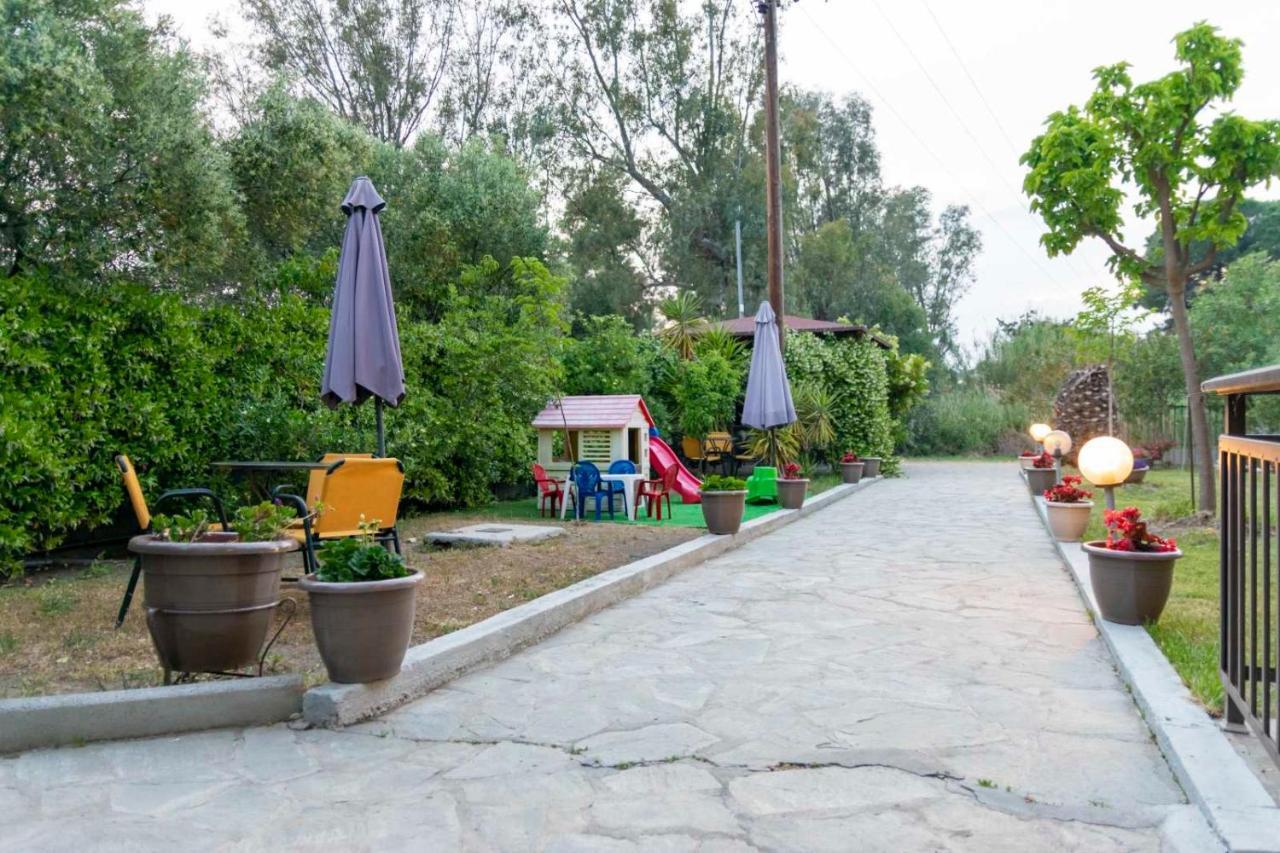 Athanasia Studios Неос Мармарас Екстериор снимка